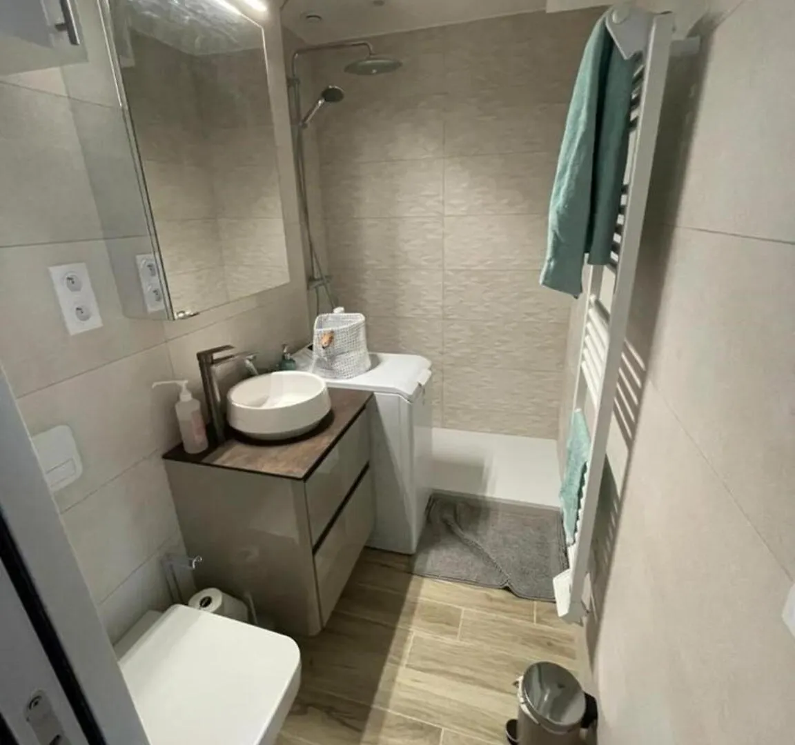 Apartment Buzelin 18eme Paris